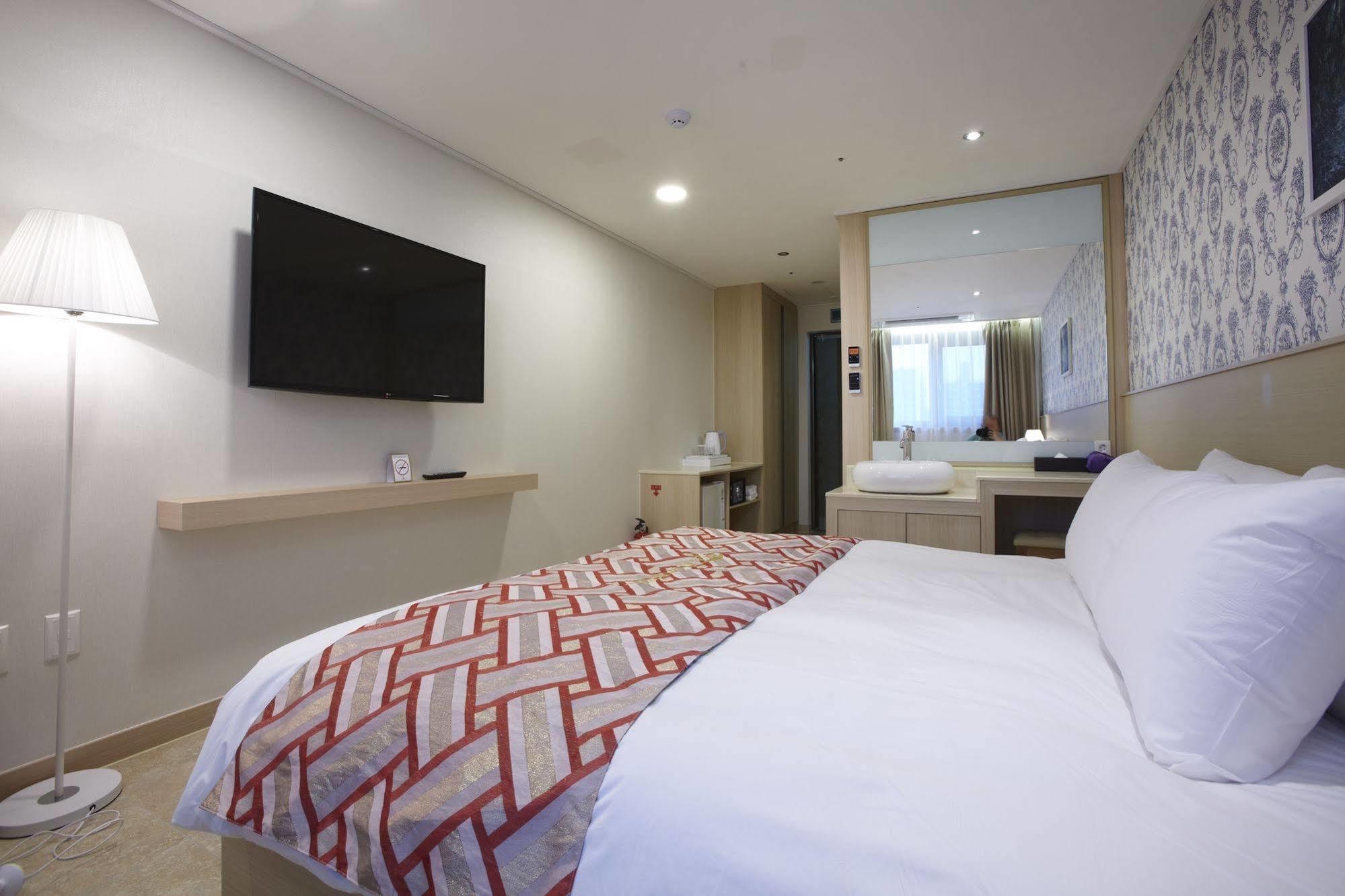 Hotel Sopra Incheon Cheongna מראה חיצוני תמונה